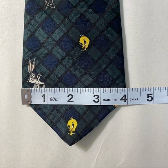 Warner Bros. Vintage 1993 Looney Tunes Mania Plaid Tie - Picture 7 of 7